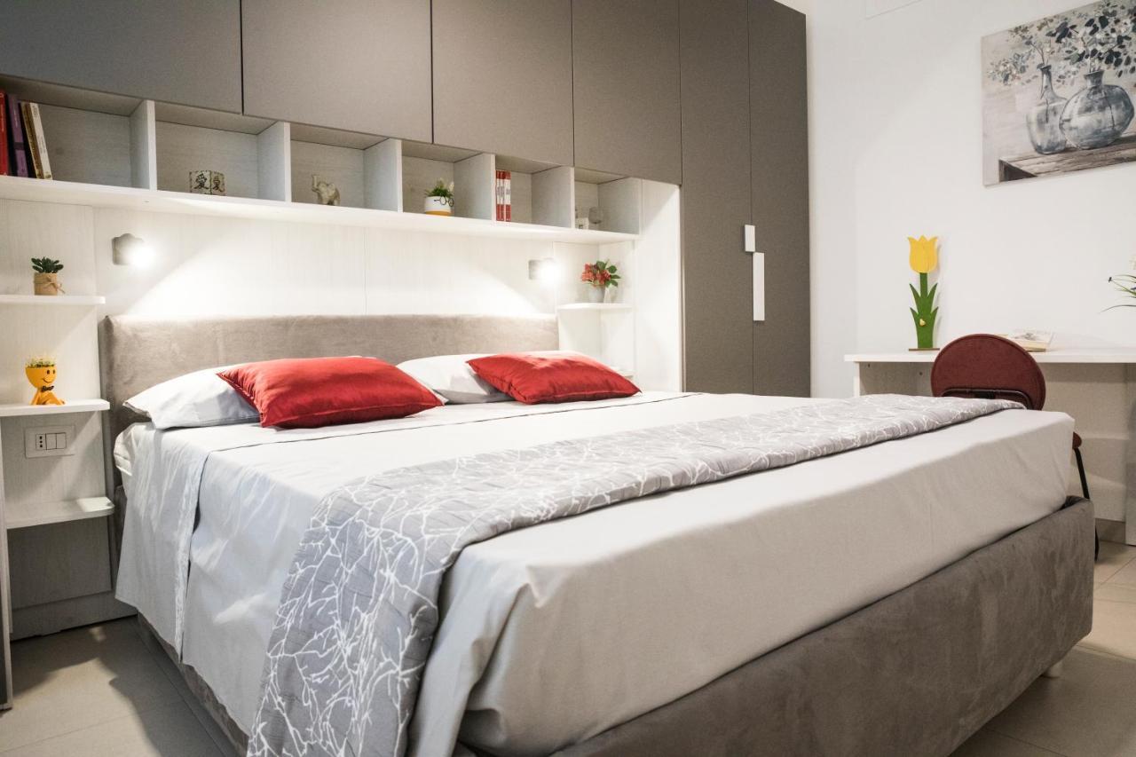 La Casa Di Ari Lägenhet Neapel Exteriör bild